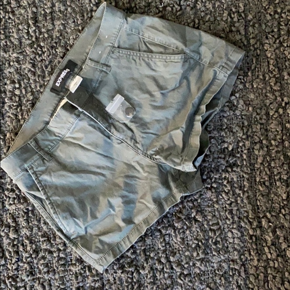 Express Shorts